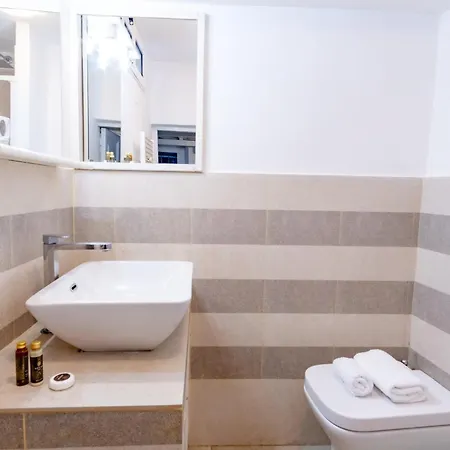Elegantis Monti Rome