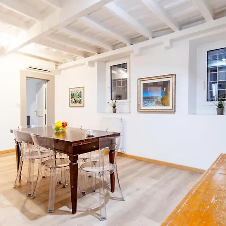 Elegantis Monti Apartman